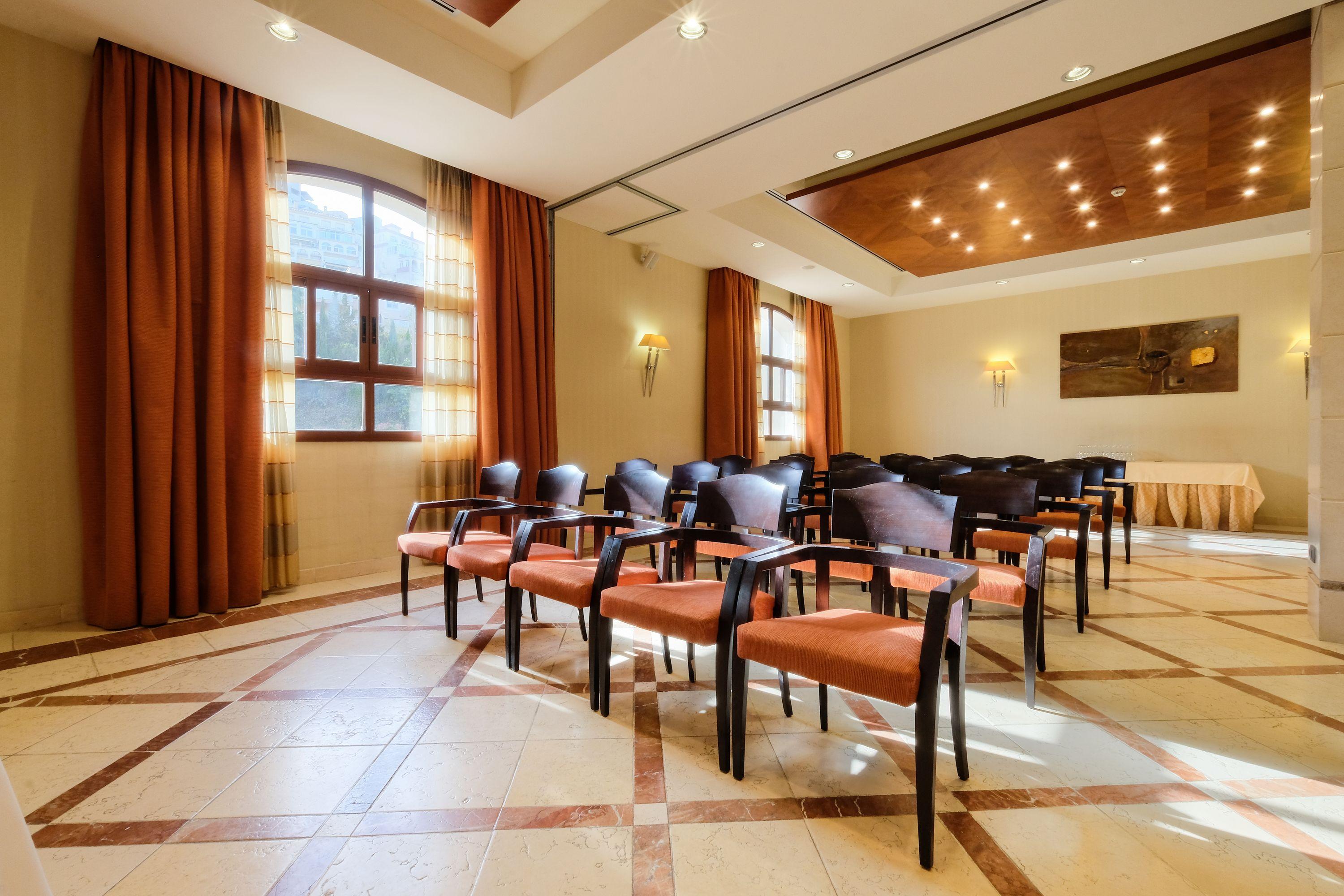 Envia Almeria & Golf Hotel 5*